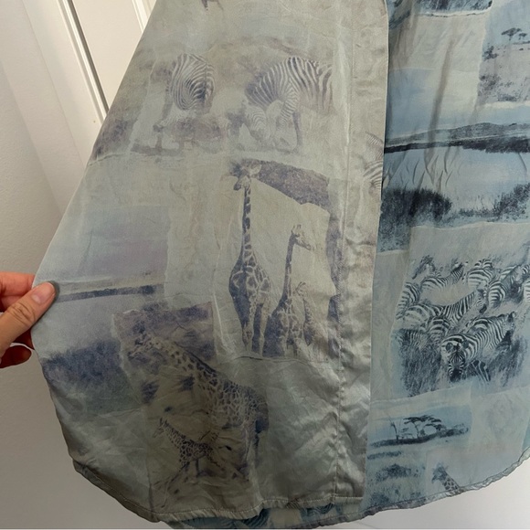 Vintage Satin Animal Print Shirt - Picture 2 of 4